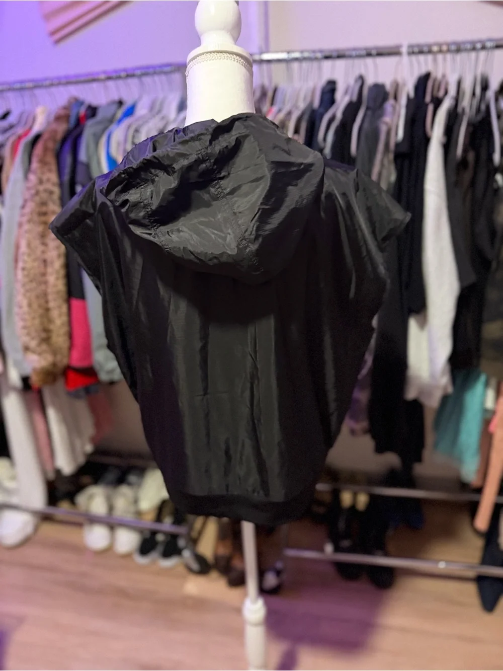 Avia Black Sleeveless Hooded Pullover Top - Picture 4 of 10
